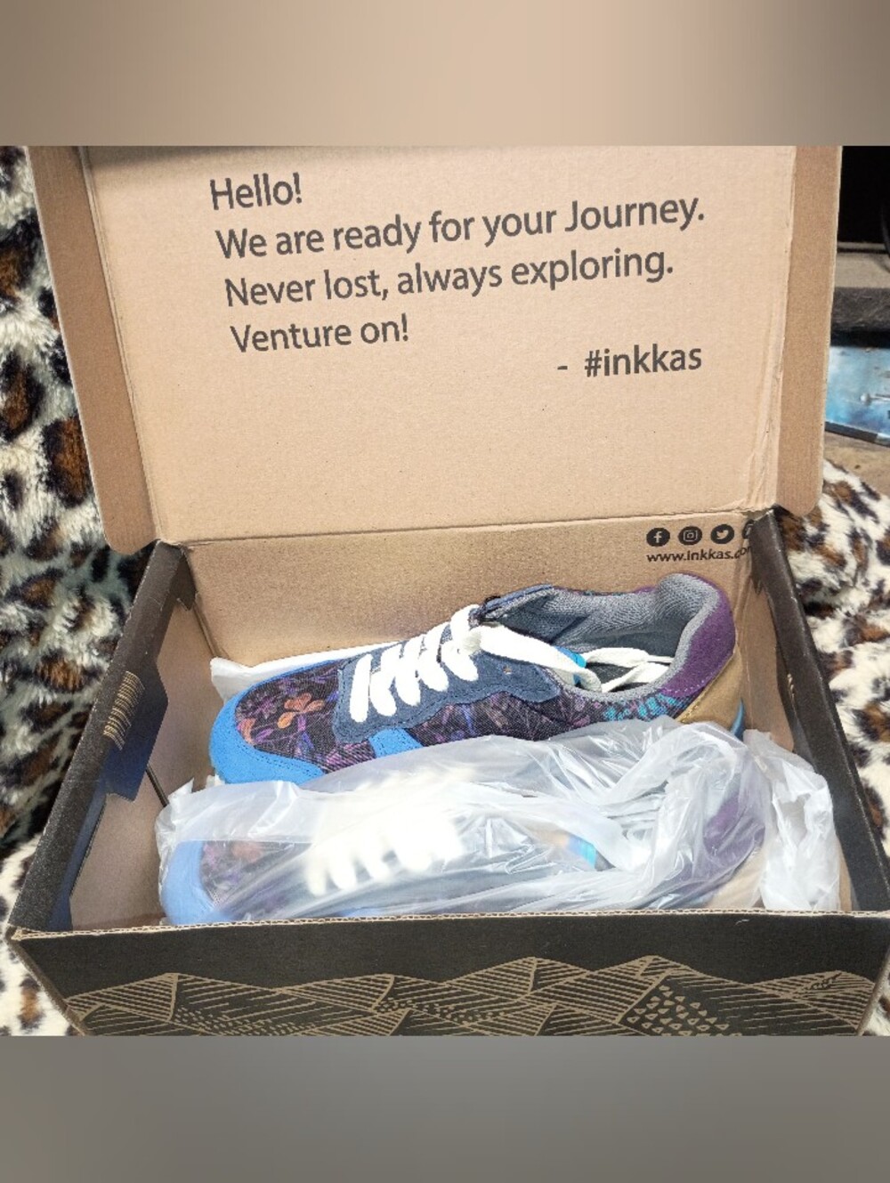 NWT Inkkas Mariposa Joggers Size 8